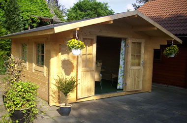 Gartenhaus 4x4 + Vordach